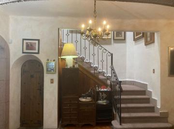 Casa · 424m² · 3 Recámaras · 4 Estacionamientos · Casa Sola en Venta Col del Valle Centro