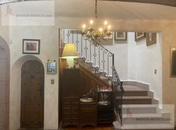 Casa · 400m² · 3 Recámaras · 4 Estacionamientos · Casa Sola en Venta Col del Valle Centro