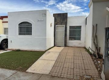 Casa · 3 Recámaras · 1 Estacionamiento · Casa en Venta en Valle Alto