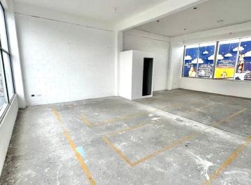 Ubicación estratégica sobre Periférico Norte, frente a Mundo E

Este inmueble no · Local Comercial en Venta - Periférico Norte Frente a Mundo E