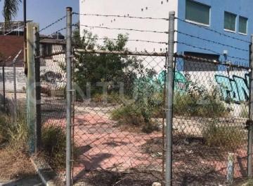 Terreno / Lote · 305m² · Terreno en Venta en Col. Cumbres 2 Sector en Monterrey