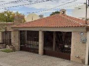 Casa de 4 habitaciones, Gómez Palacio · Hermosa Casa en Excelente Zona en Gómez Palacio Durango