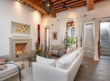 05dcd7bb5329396b12543557bf4e54c01de14a0a415941e66954671b13650c38 · Casa en Venta El Centro de San Miguel de Allende - Amueblada y con Piscina