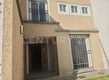 Casa · 289m² · 3 Recámaras · 3 Estacionamientos · Casa en Venta en San Jerónimo Chicahualco, Metepec, Estado de México