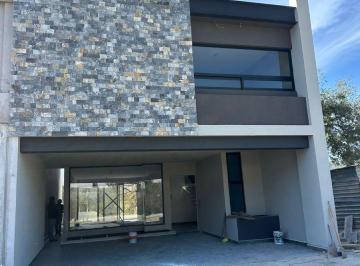 Casa de 3 habitaciones, Santiago · Casa en Venta Rios del Vergel Zona Carretera Nacional
