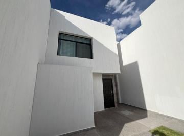 Casa en Venta de 3 habitaciones Soledad de Graciano Sanchez Centro · Casa en Carr. Rio Verde Cerca a Periferico - $2.5 Mdp