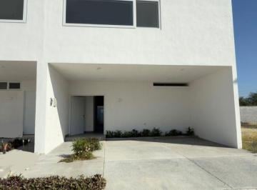 Casa de 3 habitaciones, Apodaca · 3 Recámaras en Venta en Rinconada Colonial