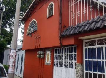Casa · 664m² · 10 Recámaras · 4 Estacionamientos · Casa en Venta