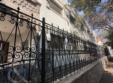 Casa uso de suelo de 8 habitaciones, Guadalajara · Casa con Uso de Suelo en Venta – Av Hidalgo, Vallarta Norte