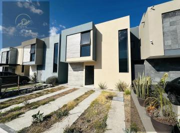 Casa en condominio · 161m² · 3 Recámaras · 2 Estacionamientos · Casa en Venta en Cañadas del Arroyo, Corregidora
