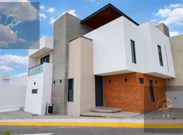 Casa en condominio · 241m² · 4 Recámaras · 2 Estacionamientos · Casa en Condominio en Venta en Zizana, El Marqués, Querétaro