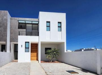 Casa en condominio · 165m² · 3 Recámaras · 2 Estacionamientos · Casa en Condominio en Fraccionamiento Cañadas del Arroyo