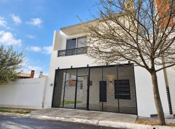 1 · Casa en Venta, Cumbres San Patricio