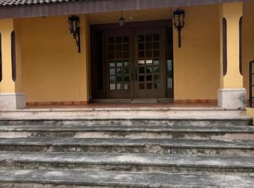 1 · Villa en Venta en Mty Cerca del Uro