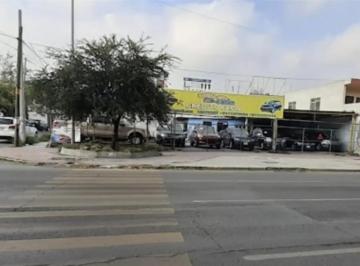 1 · Terreno Comercial en Venta en Esquina Centro Mty