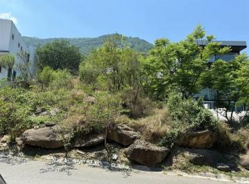 1 · Terreno Residencial en Venta en Valle Oriente