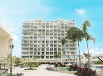 Departamento de 2 habitaciones, Benito Juárez · Departamento con Terraza Privada, en Venta, Huayacán, Cancún