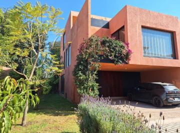 Casa de 3 habitaciones, Puebla · Casa en Fraccionamiento Privado con Roof Garden Zerezotla