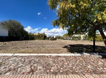 Terreno / Lote , Querétaro · Venta Terreno en El Campanario Frente a Area Verde