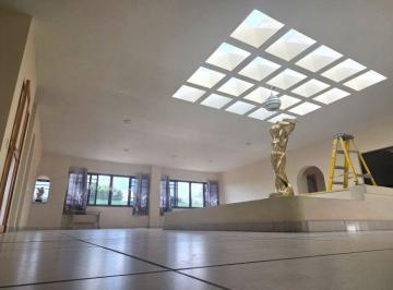 Casa uso de suelo de 3 habitaciones, Cuernavaca · Casa con Jardín C Elevador 8 Autos