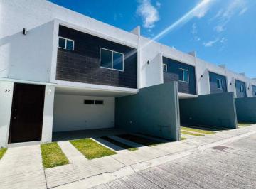 Casa de 3 habitaciones, Puebla · Venta Ó Renta. 24 Casas Nuevas en Fraccionamiento Los Alcatraces. Junto a Los Héroes Puebla 1a Sec