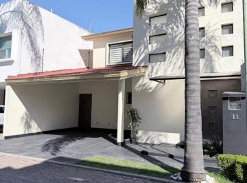 Casa de 3 habitaciones, San Andrés Cholula · Venta Casa Ubicada Cerca de La Udlap, Periferico, 3 Recamaras Cada Una con Baño, Cuarto de Servicio