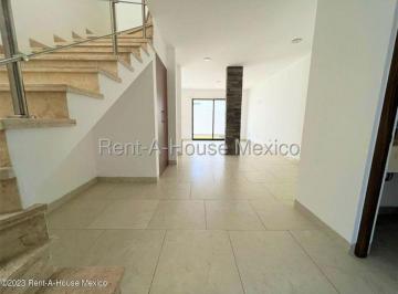 Casa de 3 habitaciones, El Marqués · Venta - Zibatá. Casa a 200 m de La Univ. Anahuac, de 3 Recámaras