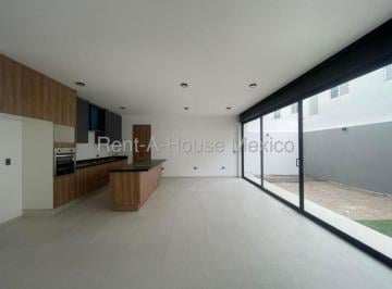 Casa de 4 habitaciones, Corregidora · Cañadas del Lago - Venta. Casa con 4 Recámaras 1 en Planta Baja y Sala de Tv