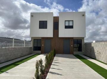 Casa de 2 habitaciones, Tijuana · En Venta Casa de 2 Recámaras Acepta Crédito Hipotecario E Infonativ.