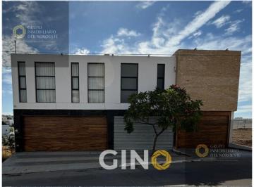 Casa · 181m² · 3 Recámaras · 3 Estacionamientos · Casa en Venta Montebello Culiacán