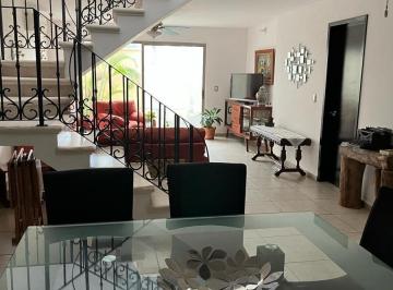 1 · Casa en Venta en Lomas Residencial