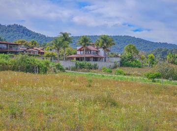 Terreno / Lote · 2000m² · Terreno en Venta con Vistas Al Bosque Cerca de Avándaro