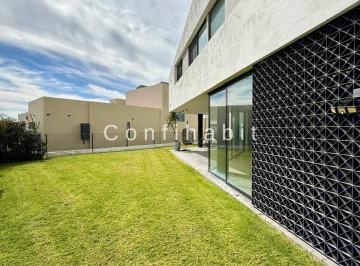 Casa de 4 habitaciones, Querétaro · Casa en Venta en El Campanario, Queretaro.