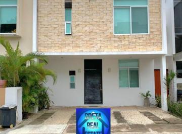 Casa en condominio de 3 habitaciones, Benito Juárez · Casa en Venta Cancún Residencial Arbolada