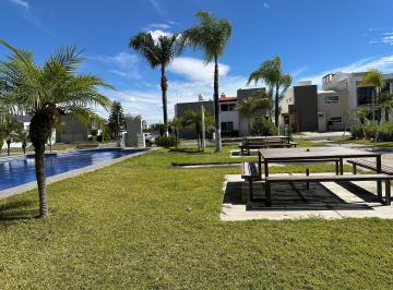Casa de 3 habitaciones, Tlajomulco de Zúñiga · Casa Amueblada en Valle de Las Flores