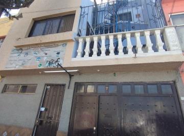 Fachada · Venta de Hermosa, Espaciosa y Bien Ubicada Casa