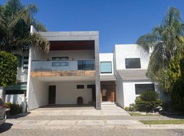 Casa de 3 habitaciones, San Andrés Cholula · Renta de Casa en Lomas de Angelópolis 1, con Jardín, San Andrés Cholula.