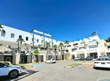 Oficina · 45m² · 3 Recámaras · 1 Estacionamiento · Oficina en Renta en Plaza Comercial