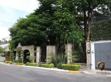 Casa de 4 habitaciones, Zapopan · Casa en Venta en Lomas del Valle Se Vende Como Terreno