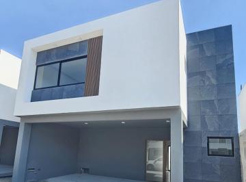 Casa · 182m² · 3 Recámaras · 2 Estacionamientos · Casa en Venta Ubicada en Real Campestre