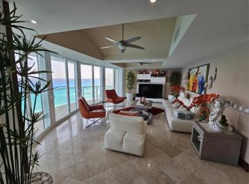Departamento · 285m² · 3 Recámaras · 2 Estacionamientos · Departamento Lujoso en Venta en Zona Hotelera Cancun