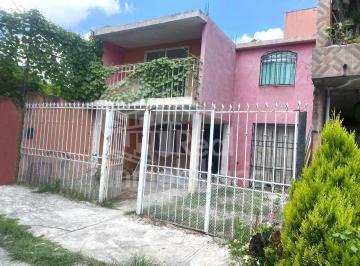 Casa · 105m² · 4 Recámaras · 2 Estacionamientos · Casa Para Remodelar en Cofradía de San Miguel