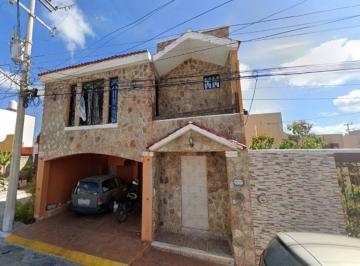 Casa de 3 habitaciones, Campeche · Hermosa Casa en Pena y Pena en Venta!