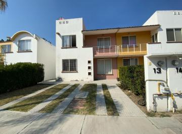 Casa · 150m² · 3 Recámaras · 2 Estacionamientos · Casa en Fraccionamiento Villas Palmira