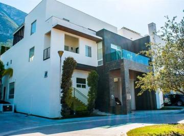 1 · Casa en Venta en Valle Poniente