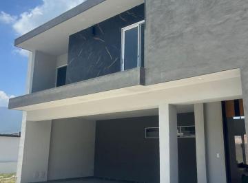 Casa · 410m² · 4 Recámaras · 3 Estacionamientos · Casa en Venta / Col. Bosques de Las Misiones