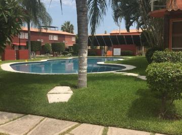 Casa en condominio de 3 habitaciones, Emiliano Zapata · Casa con Alberca 3 Recamaras E. Zapata
