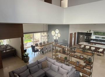 Casa de 3 habitaciones, Querétaro · Casa en Venta en El Campanario, Qro