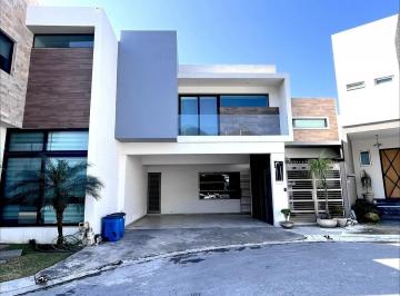 Casa de 3 habitaciones, Monterrey · Casa La Joya (El Uro Carretera Nacional)
