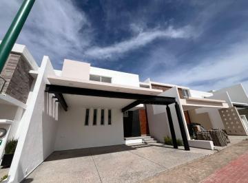 Casa en Venta de 3 habitaciones Punta San Luis · Casa en La Vista Residencial - $6.9 Mdp